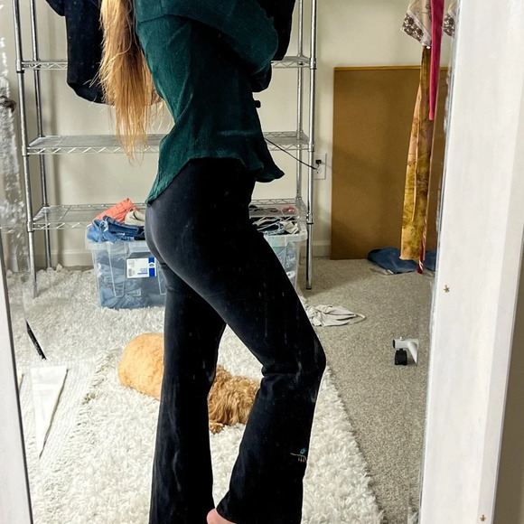 Y2K L.e.i Embroidered Kick Flare Pants - Picture 3 of 10